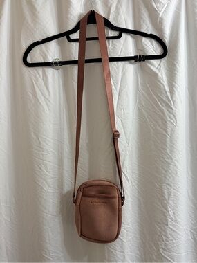 Mytagalongs Cross Body Bag